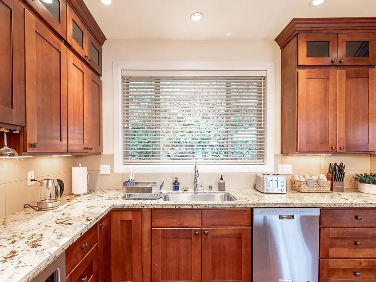 247 W Lake Sammamish Pkwy SE — Photo 19