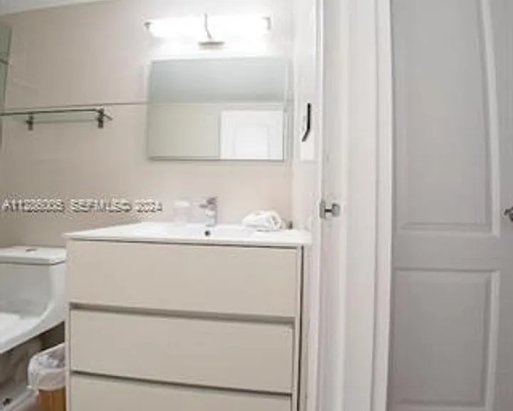 5601 Collins Ave #1206 — Photo 15