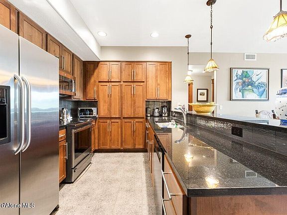 5th image of 2051 N Main St Suite 213