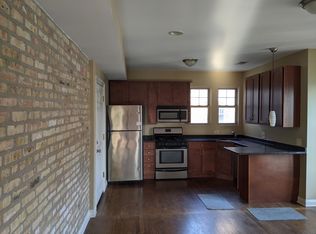 5721 N Kimball Ave APT 3S, Chicago, IL 60659