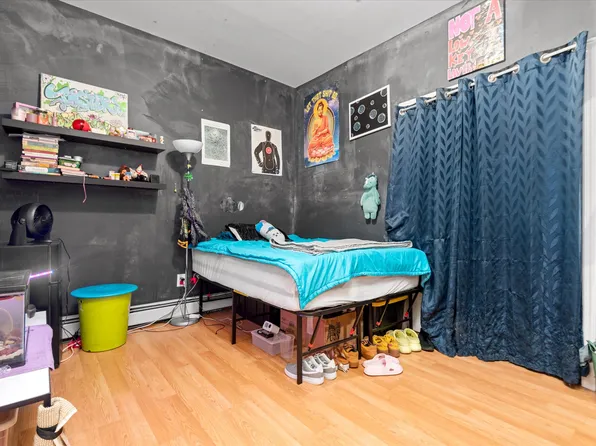 285 Lincoln Avenue image 21 of 36