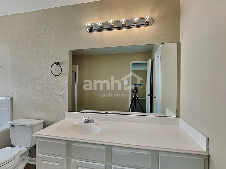 18107 Quiet Ridge Ln — Photo 12