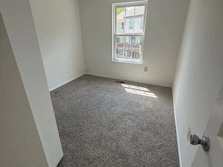 306 Hillside Ter — Photo 18