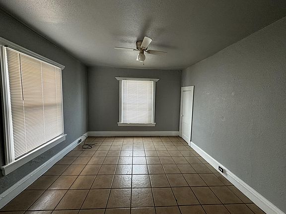 4th image of 105 Tays St APT C