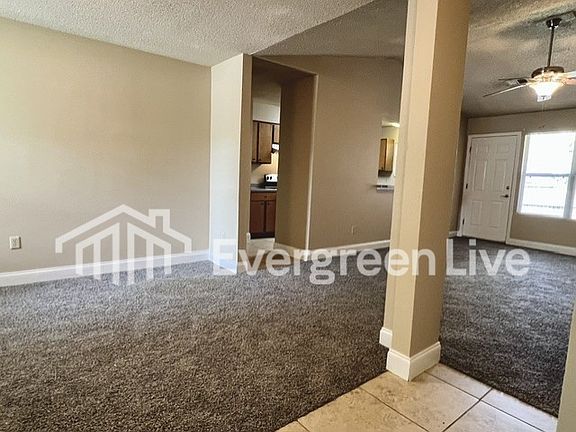 3rd image of 110 Willow Gardens Ct