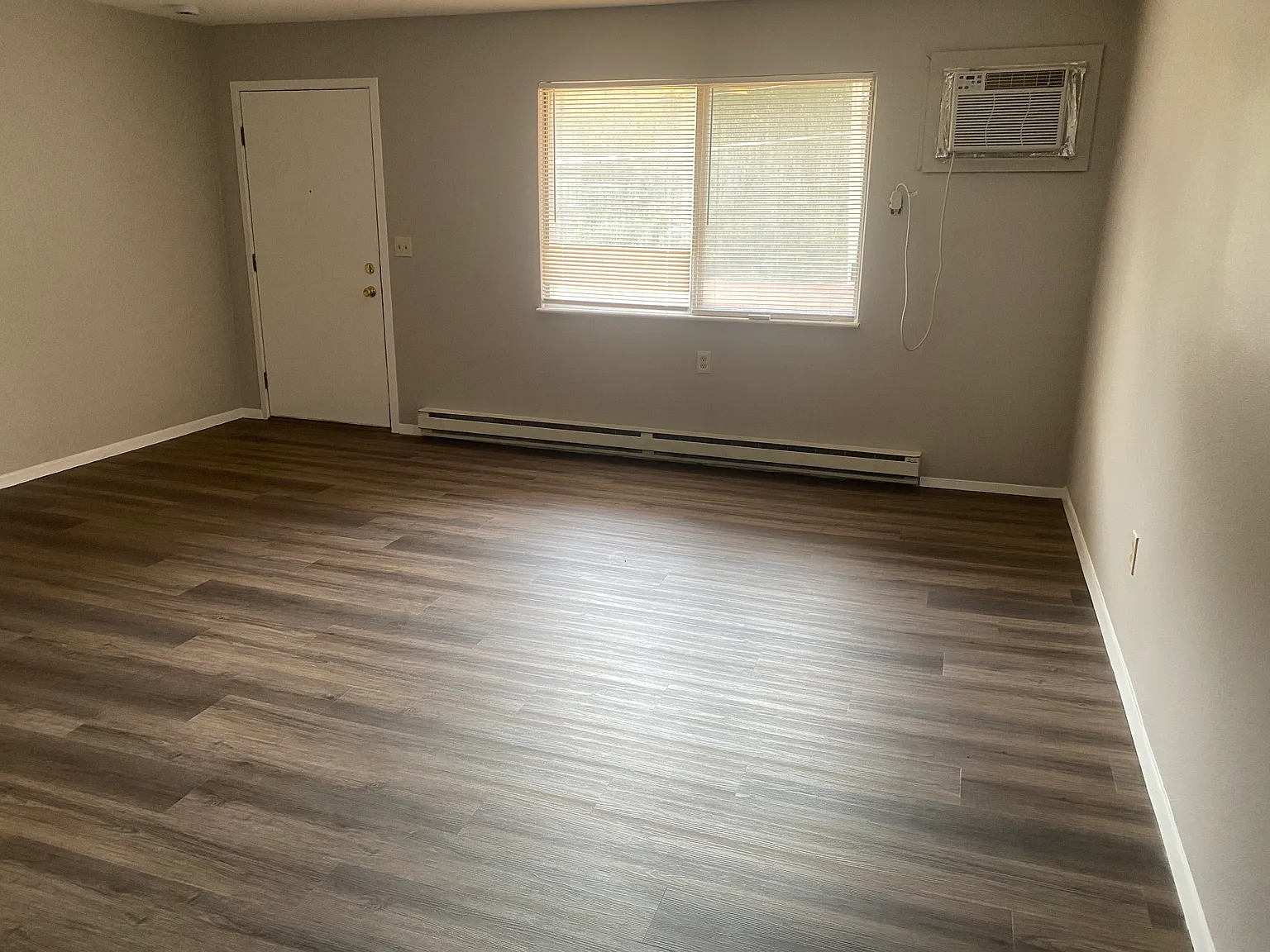 1 bed, 650 sqft, $750 — Photo 4