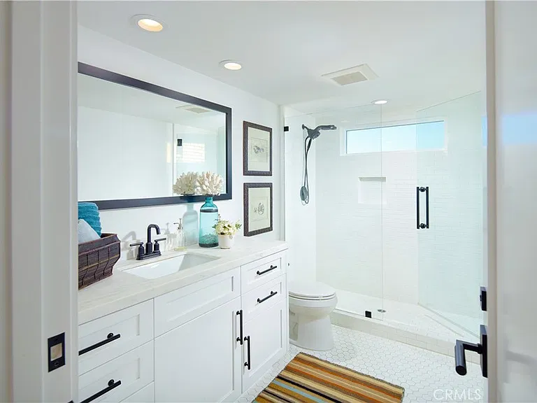 2572 Bayshore Dr — Photo 30