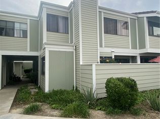 27121 Crossglade Ave UNIT 4, Santa Clarita, CA 91351