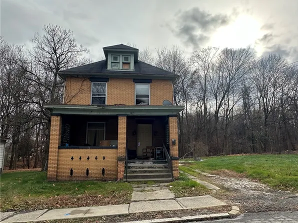 1013 W Washington St, New Castle, PA 16101