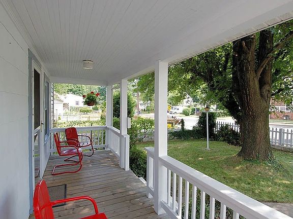 4th image of 1733 N Cameron St