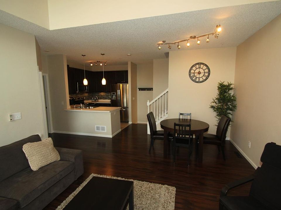 Family Room & Kitchen