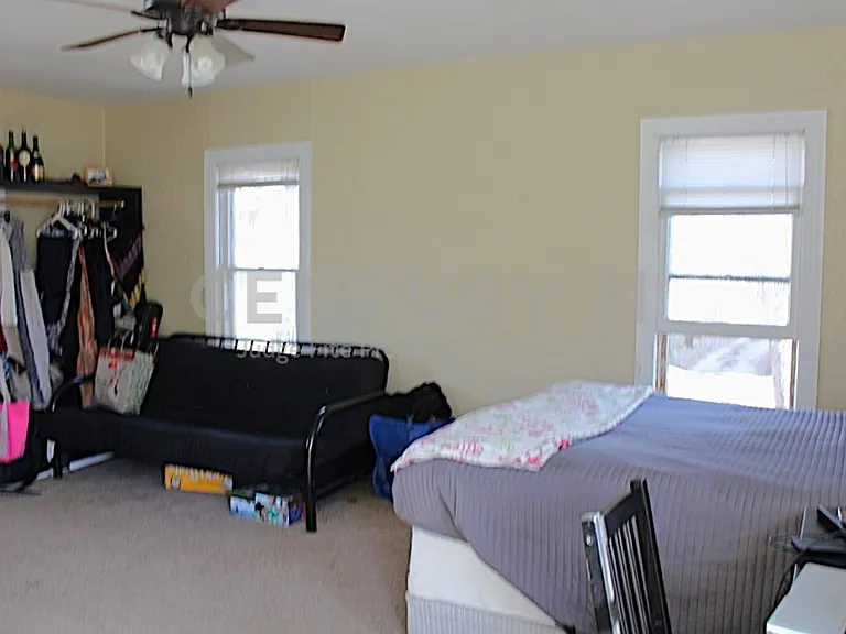 309 Normal St — Photo 3