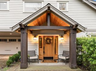 4850 Lower Dr, Lake Oswego, OR