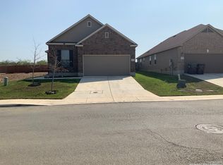 6826 Slaton, Converse, TX 78109