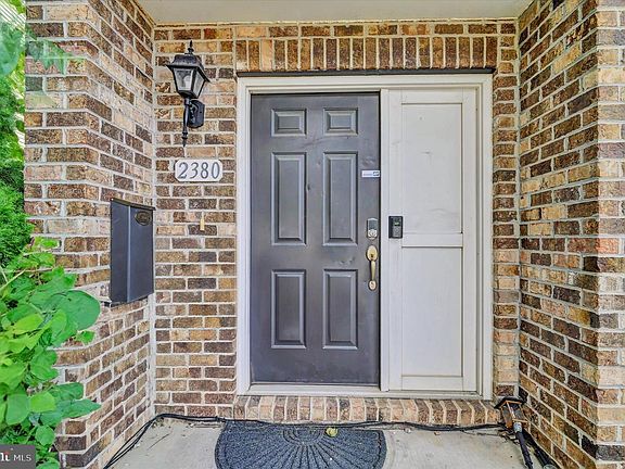 2nd image of 2380 Elvans Rd SE