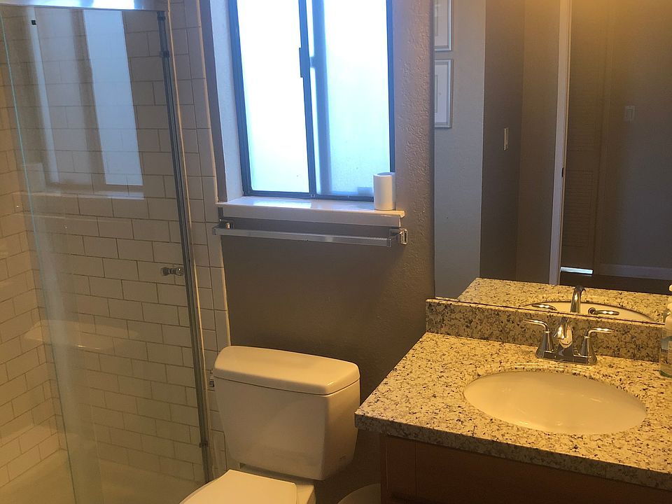 2nd image of 19641 Vineyard Ln