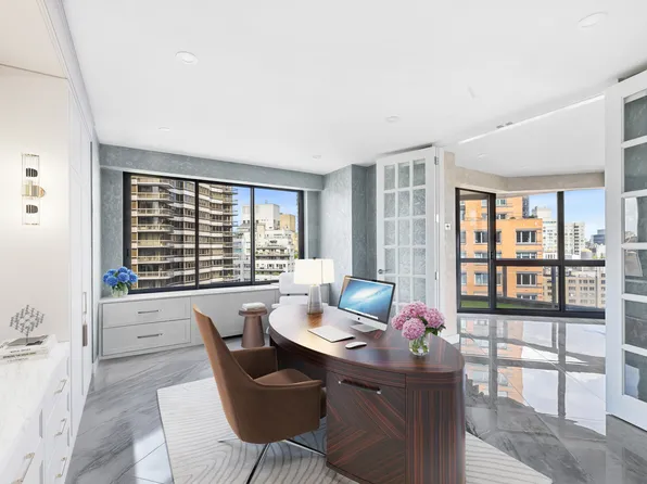 200 East 61st Street image 6 of 27