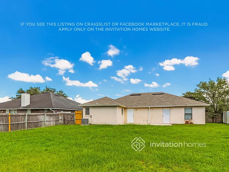 9785 Oxford Station Dr — Photo 16