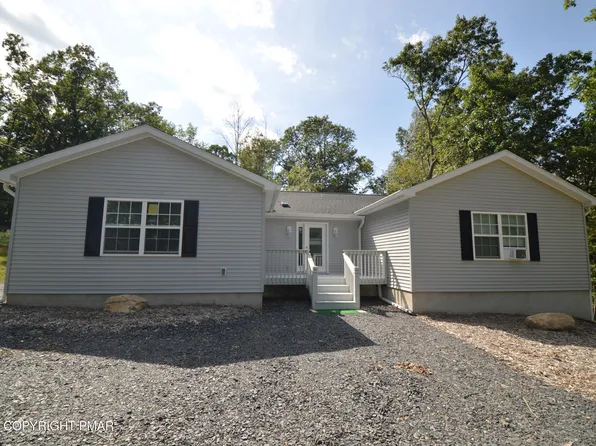 107 Sleepy Hollow Ln, East Stroudsburg, PA 18302