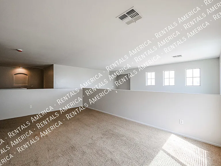 1155 E Winchester Pl — Photo 43