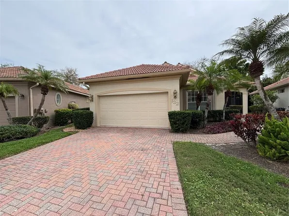 132 Amora Ave, Venice, FL 34285
