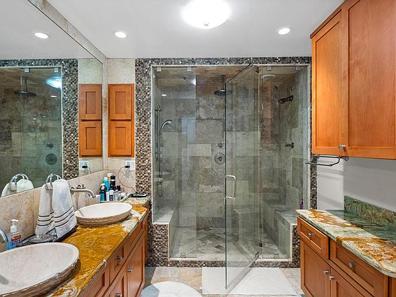 Completely Remodeled Master Spa Bath!