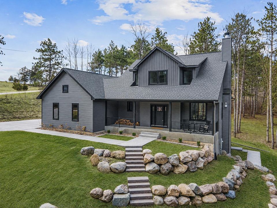 N8723 1207th St, River Falls, WI 54022 | MLS #7097395 | Zillow