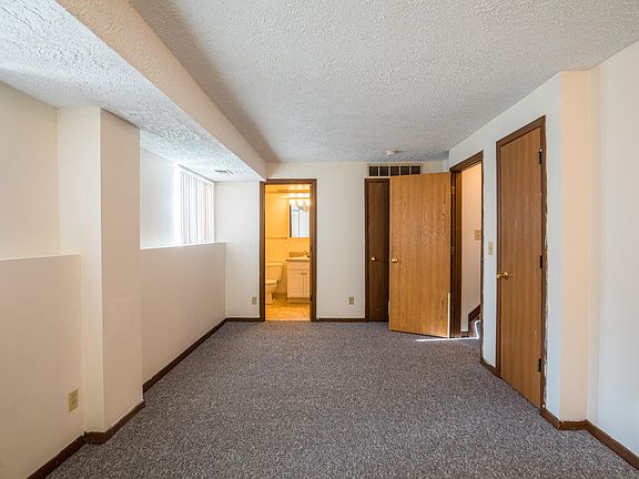 5th image of 329 Spartan Ave
