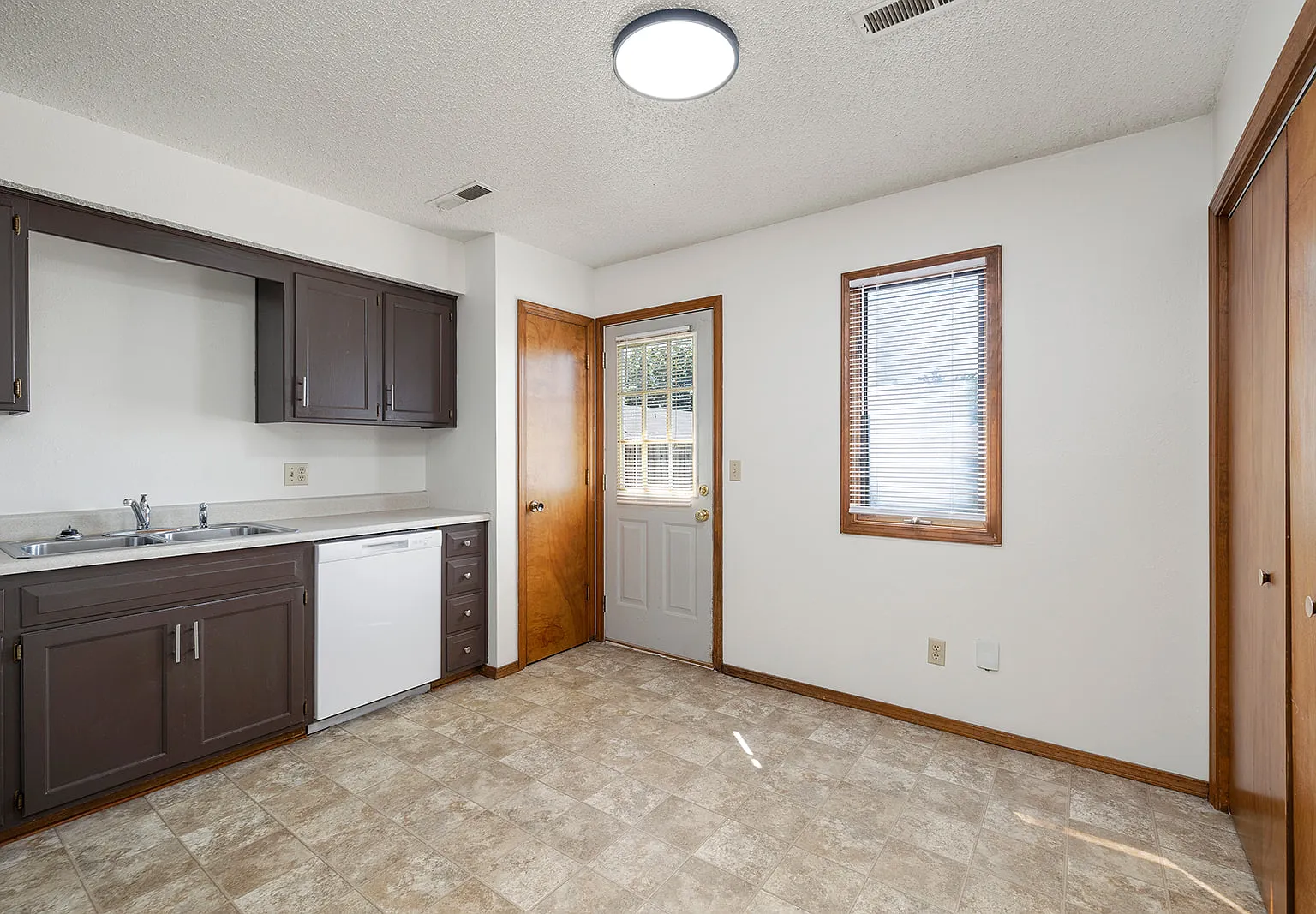 Main Street Townhomes - 1207 - A — Photo 4