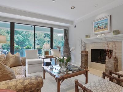 433 Ward Pkwy Unit 5S, Kansas City, MO, 64112