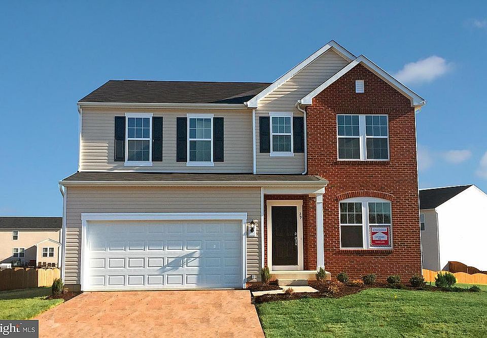 1st image of 29 Hopkins Branch Way