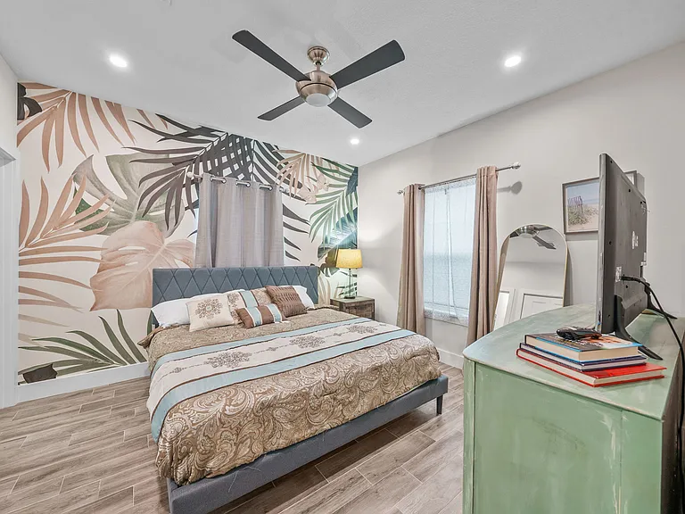 212 Corto Pl — Photo 49
