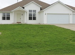 11287 Lemon Grass Ln, Roscoe, IL 61073