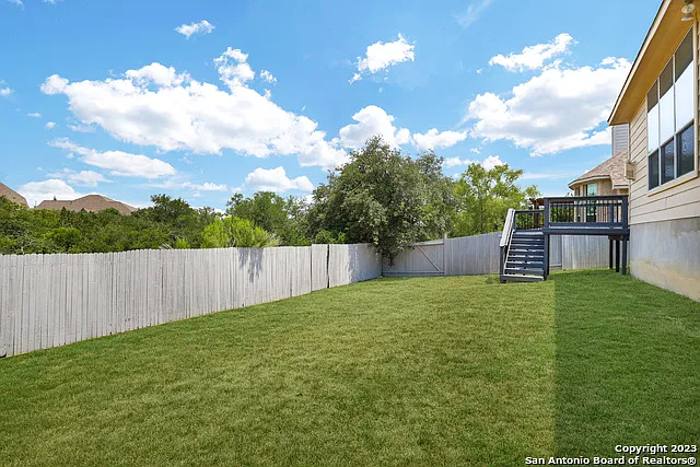 12943 Palatine Hl — Photo 26