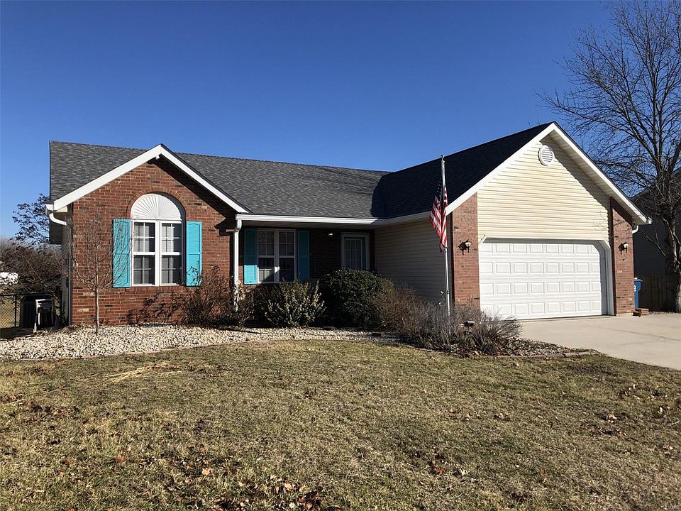 1st image of 1016 Robert Dr