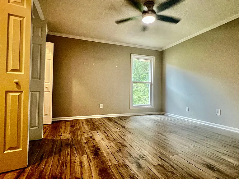 2340 Beaver Ruin Rd — Photo 6