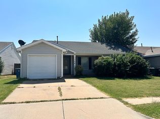 124 Rob Ln, Edmond, OK 73003