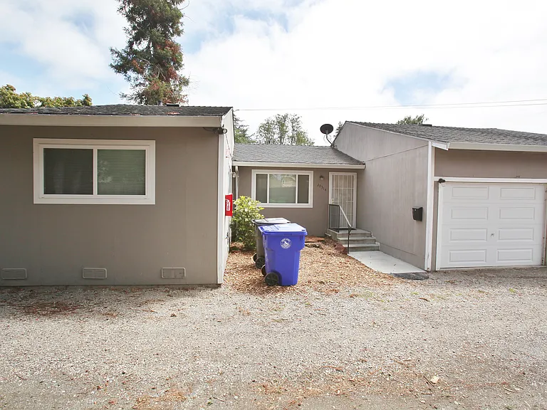 20310 Concord Ave — Photo 14