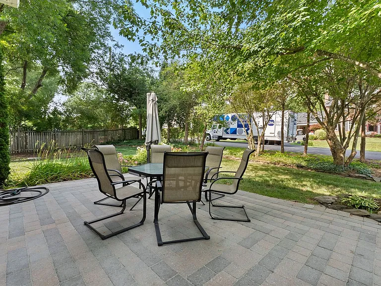 1805 Ingemar Ct — Photo 24
