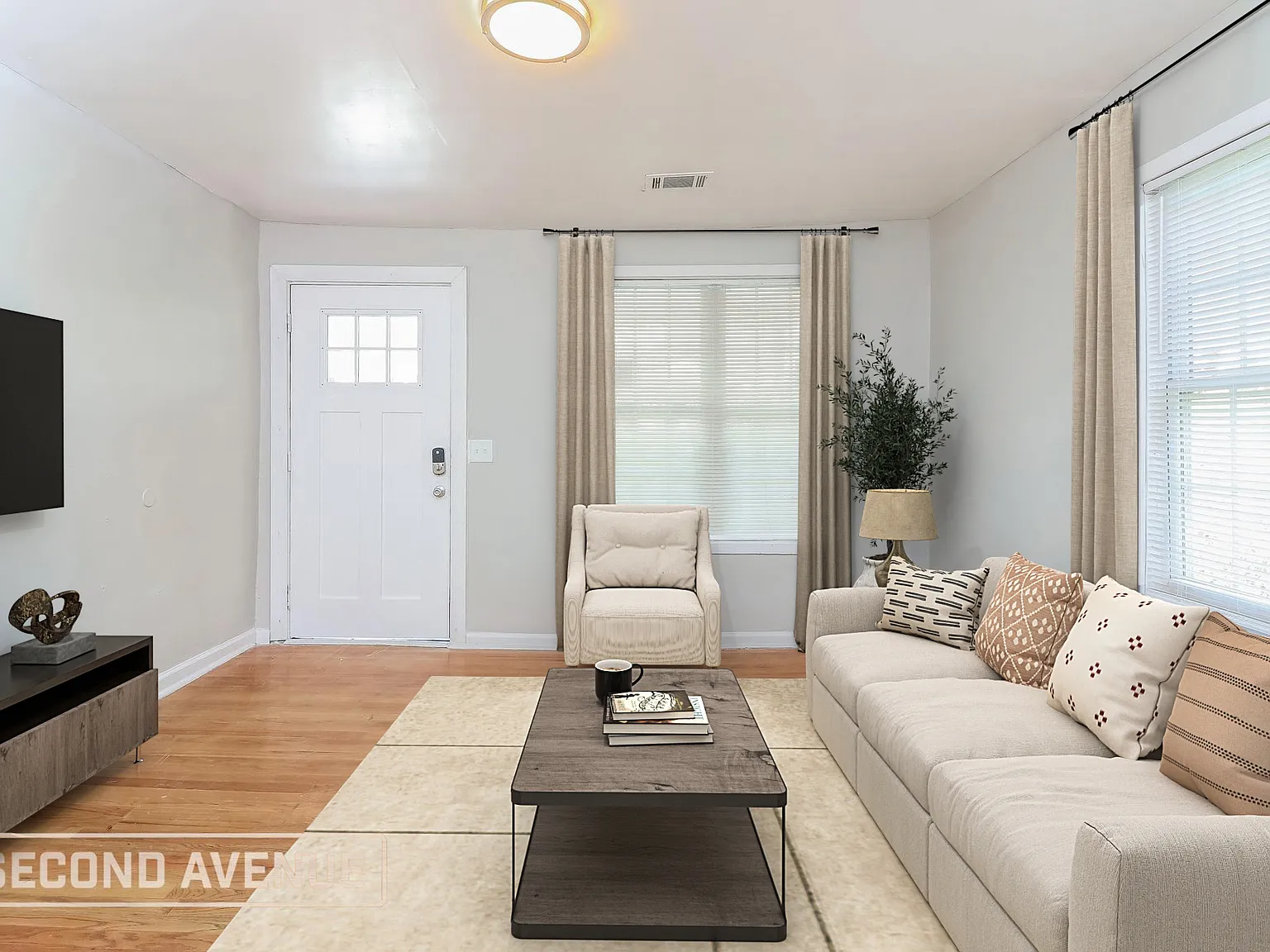 4 bed, 2.0 bath, 1889 sqft, $1,875 — Photo 4