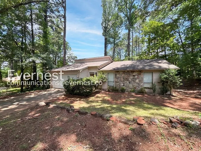 1515 Captain Thomas Ct — Photo 4
