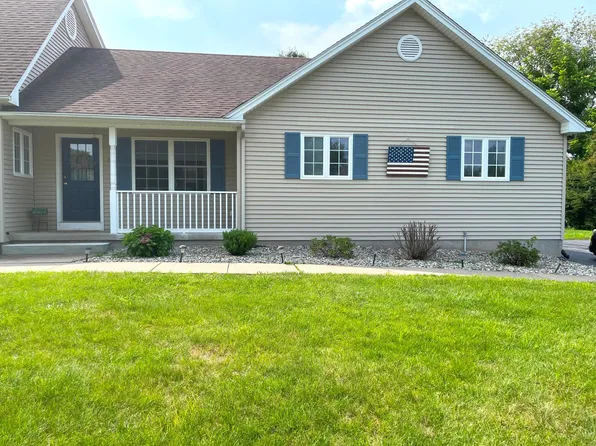 7 Rawlins Brook Rd, Suffield, CT 06078
