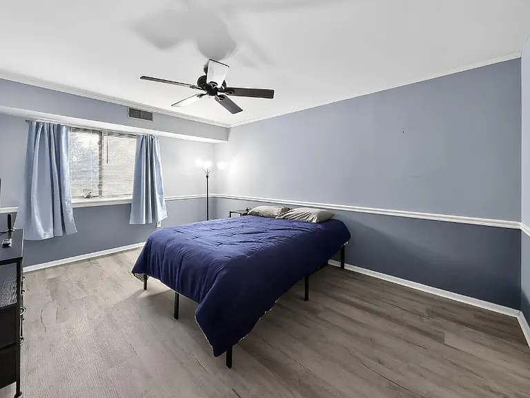 521 Valley Dr #521 — Photo 3