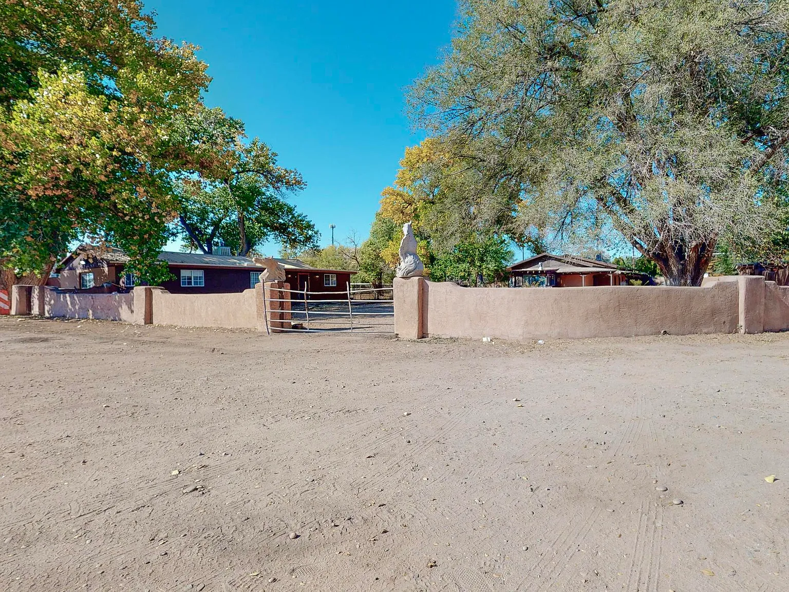 5 Hob Rd — Photo 1