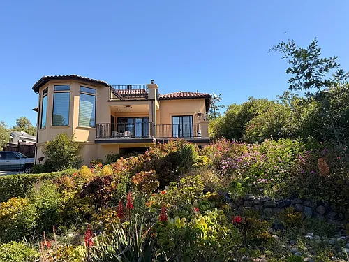950 Upland Rd #B Photo 1