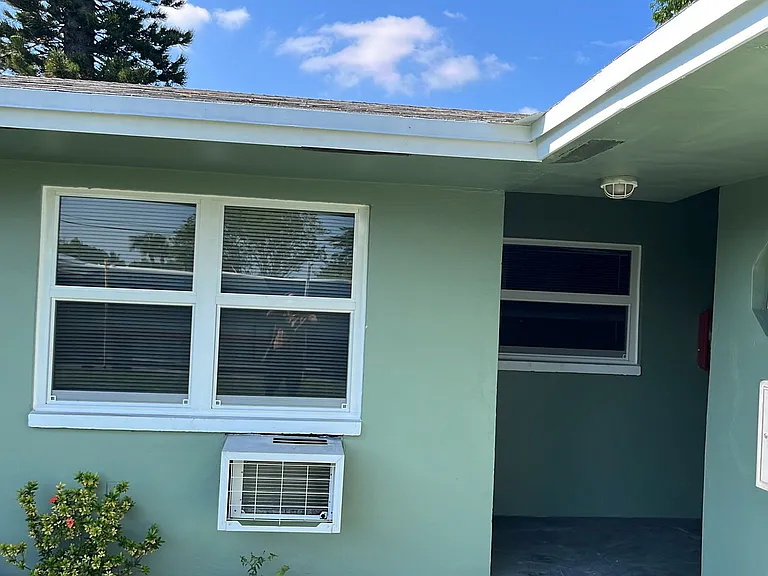 3071 NW 9th Ave #4 — Photo 10
