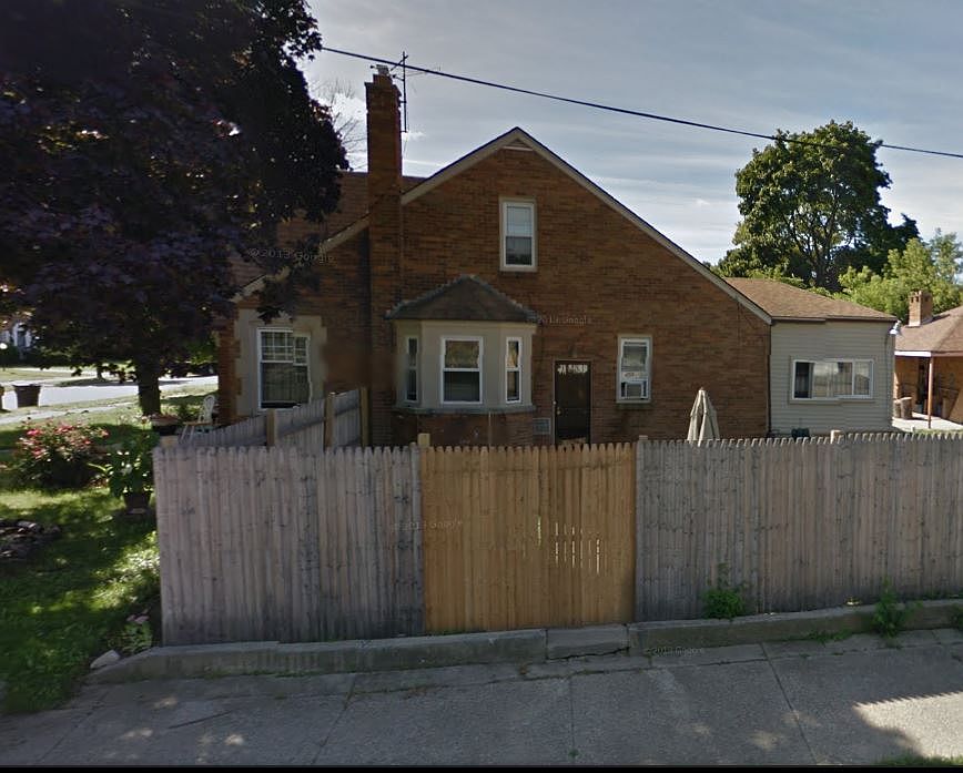 2nd image of 18721 Alcoy St