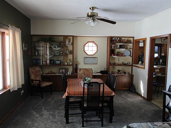 2nd image of 417 11th Ave