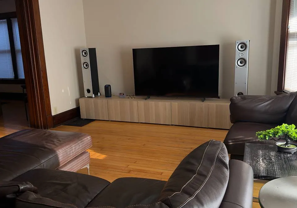 11 N Franklin St #1
