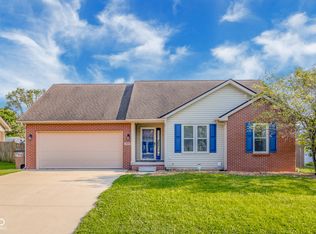 5843 S Kennesaw Trl, Columbus, IN 47203